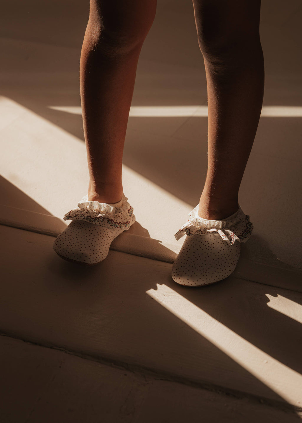 Mrs.Ertha - Swimming shoes - Unique selling points: Unique Dots / 24 / 25