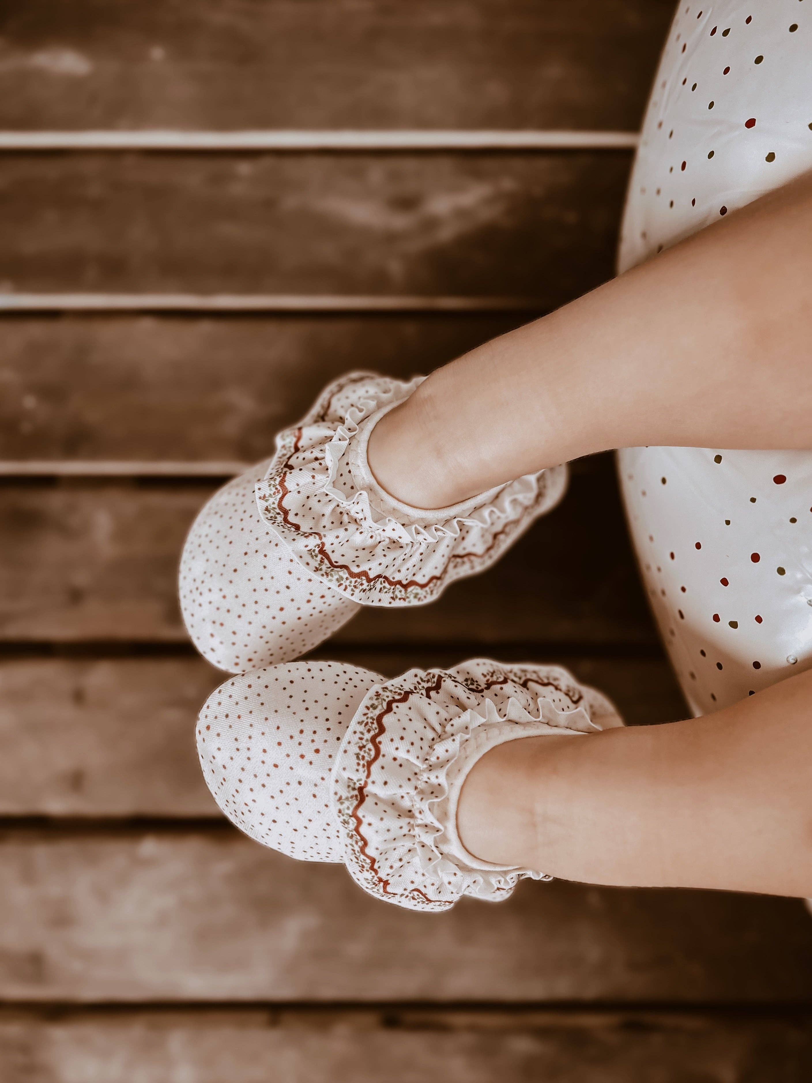 Mrs.Ertha - Chaussures de natation - Points uniques: Unique Dots / 24 / 25