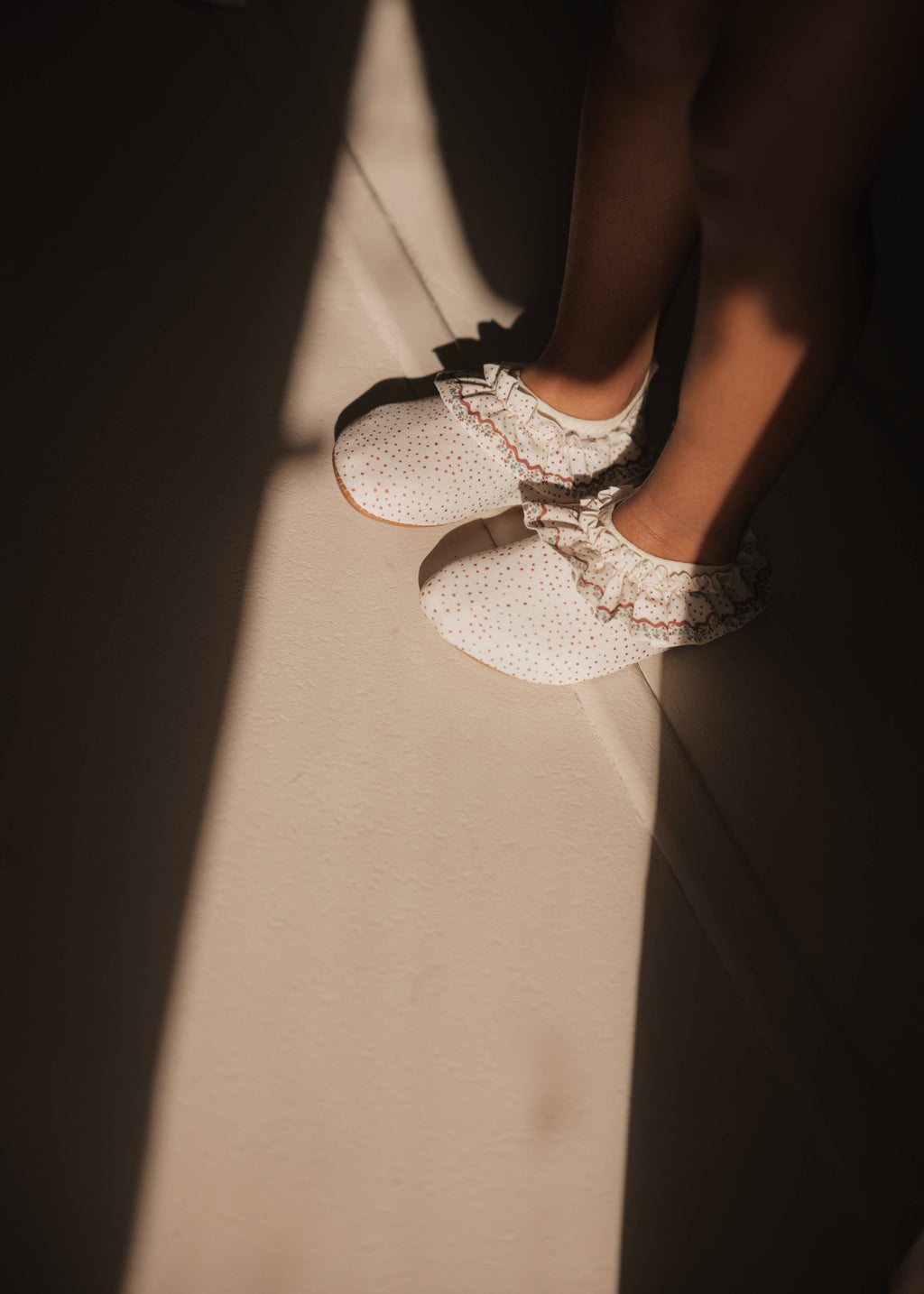 Mrs.Ertha - Swimming shoes - Unique selling points: Unique Dots / 24 / 25