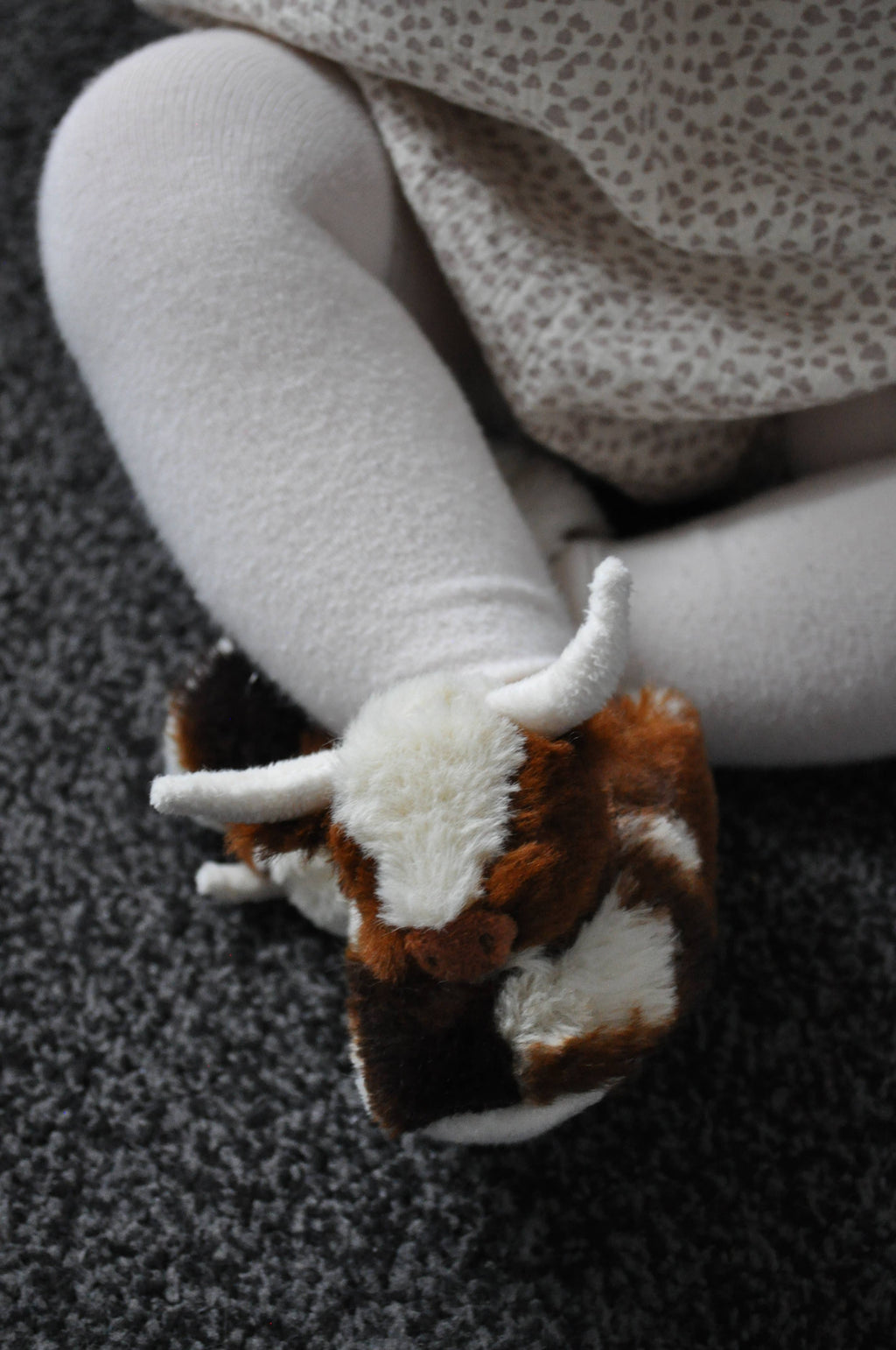 Jomanda Soft Toys & Accessories - UK Based - Pantoufles en peluche Texas Longhorn Highland Cow pour bébé et chaussures de maison