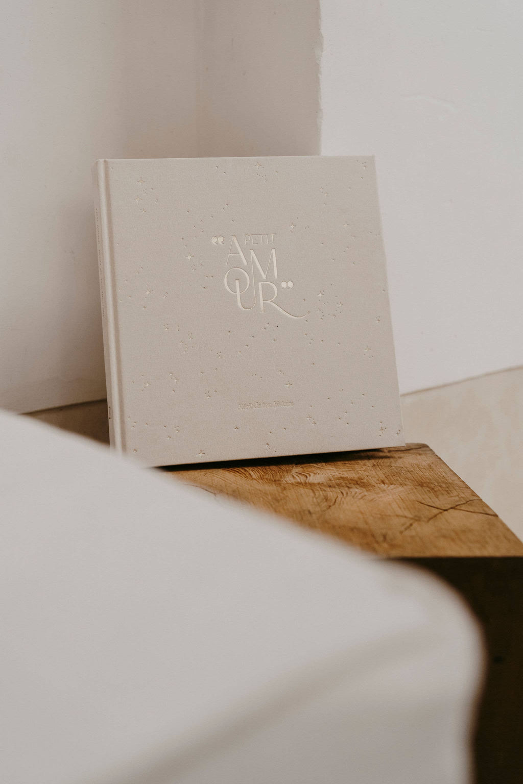 Zakuw - Birth Book - Little Love Beige