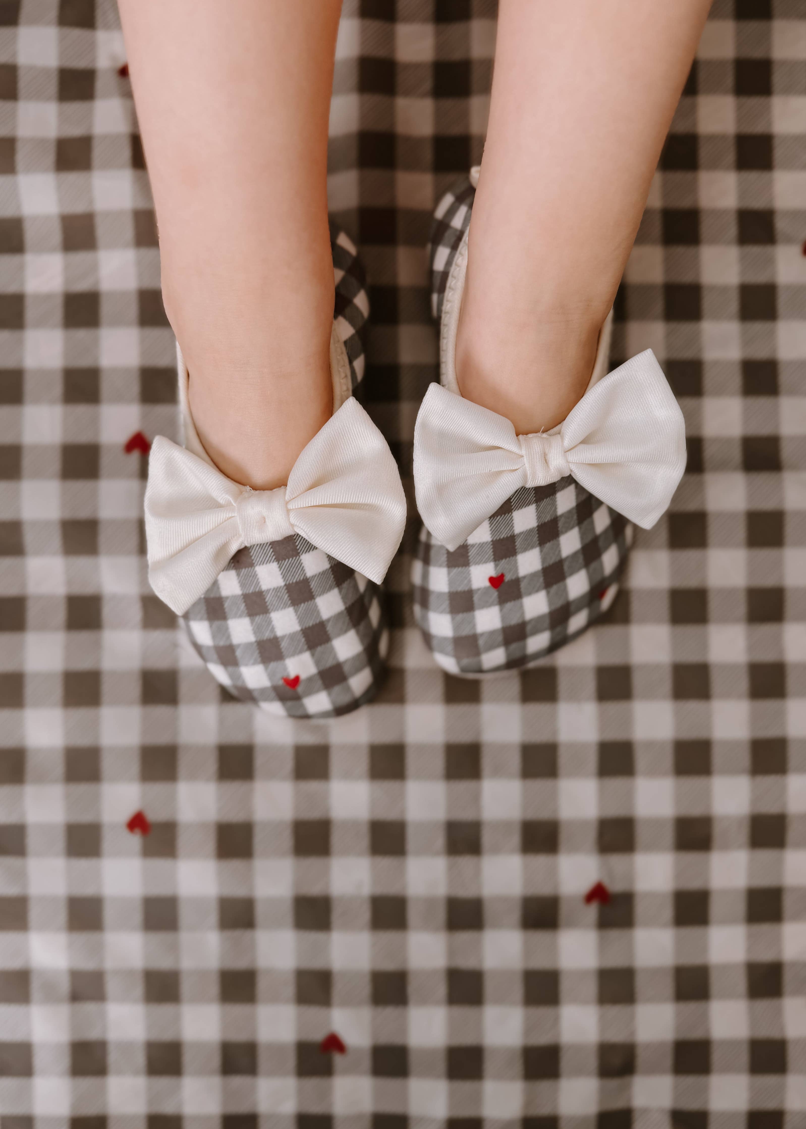 Mrs.Ertha - Nouvelles chaussures de natation - Love Confetti: Confettis d'amour / 22 / 23
