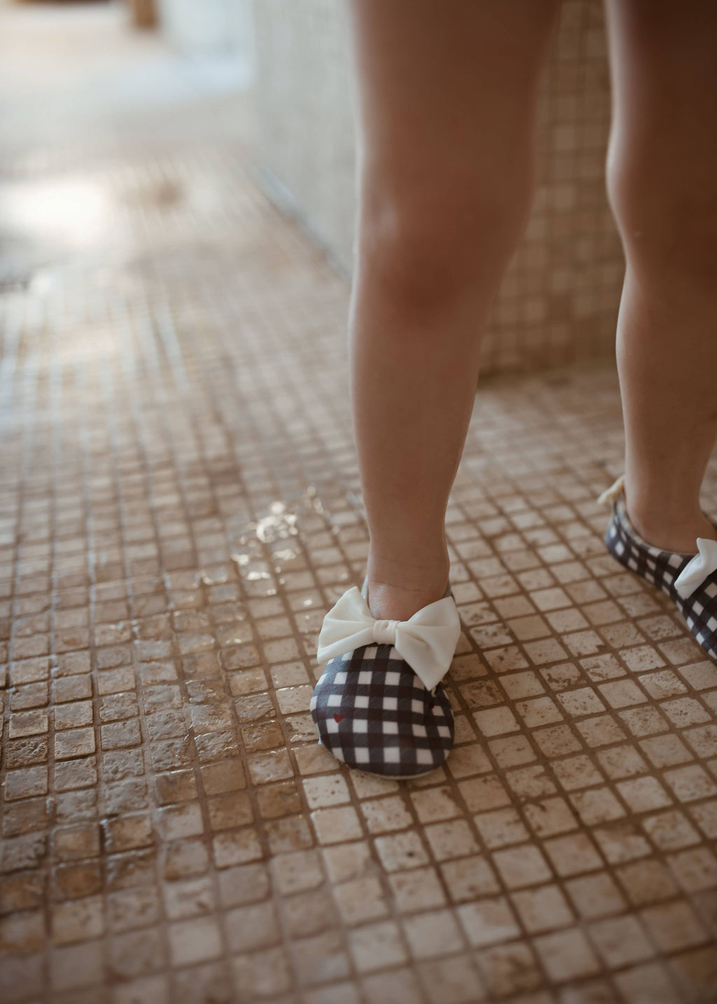 Mrs.Ertha - Nouvelles chaussures de natation - Love Confetti: Confettis d'amour / 22 / 23